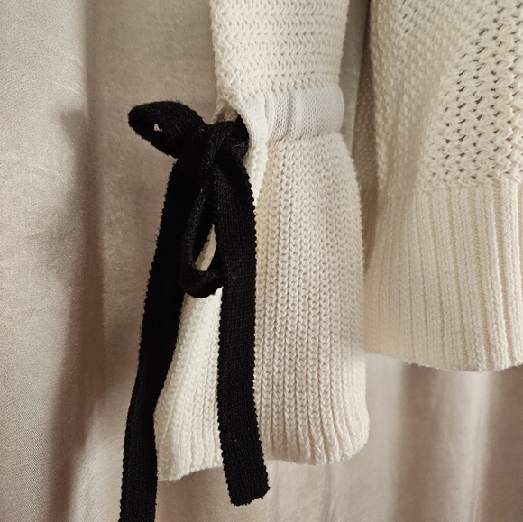 NWOT LOFT white open knit bell sleeve ribbon sweater Womens Medium - Picture 2 of 7